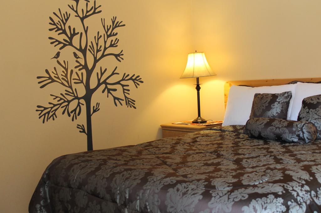 Sage Hills Motel Cache Creek Δωμάτιο φωτογραφία