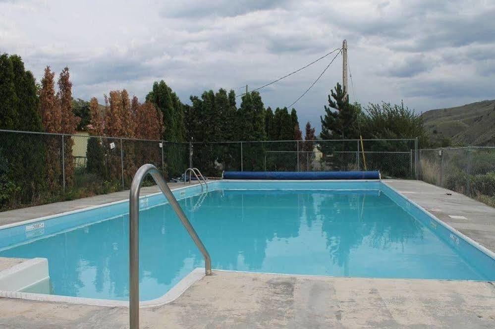Sage Hills Motel Cache Creek Εξωτερικό φωτογραφία