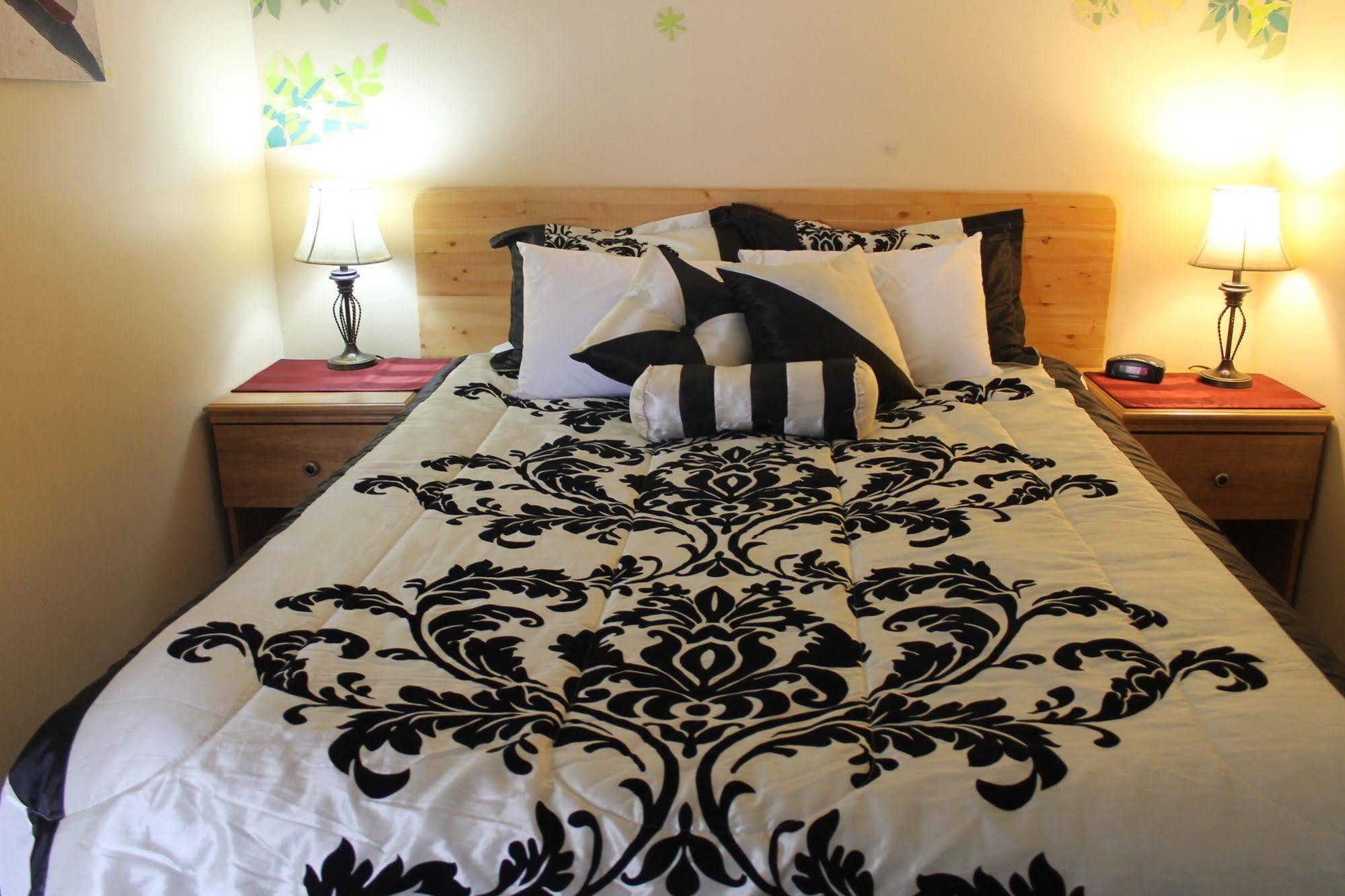 Sage Hills Motel Cache Creek Εξωτερικό φωτογραφία