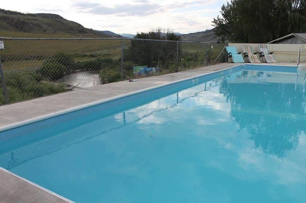 Sage Hills Motel Cache Creek Εξωτερικό φωτογραφία